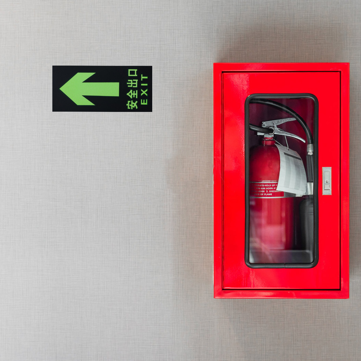 Emergency Exit Sign - 8 pegatinas luminosas de seguridad para
